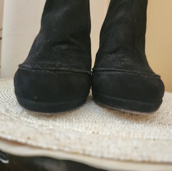 HOBBS Elegant Black Women's Premium suede Ankle Boots SIZ 7.New Conditon - Picture 3 of 8
